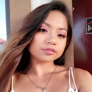 Meet your Posher, Leanna